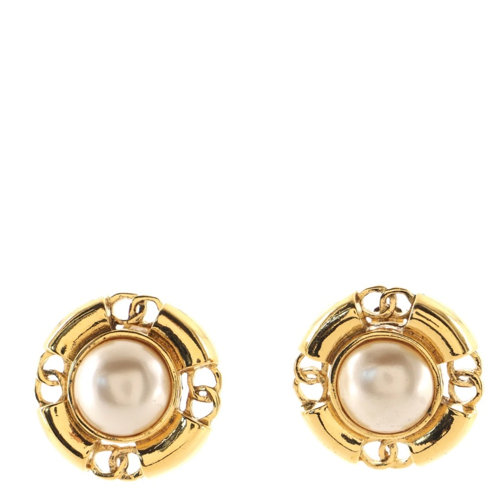 Vintage Round CC Clip-On Earrings Metal with Faux Pearl